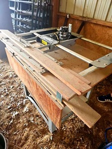 lot 56485 image: Porter Cable Mill-Route Industrial Router System and Table (Powers on Tested)