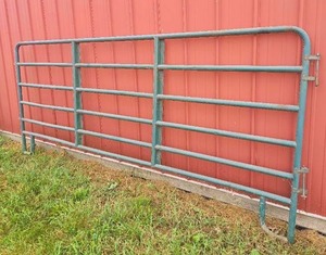 lot 56487 image: Vintage Metal Livestock Gate Panel 12x5