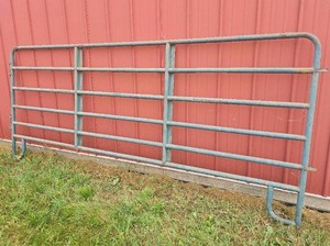 lot 56492 image: Vintage Metal Livestock Gate Panel 12x5