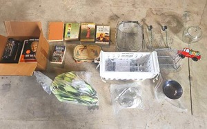 lot 56512 image: Mixed Lot of Books (Dave Ramsey Financial Peace set) and Home Goods