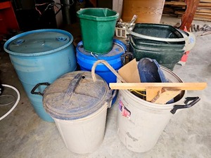 lot 56550 image: Lot of Mixed Industrial Storage Drums and Trash Cans