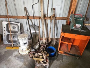 lot 56553 image: Vintage Workshop Equipment Lot with Dyna-Glo Heater