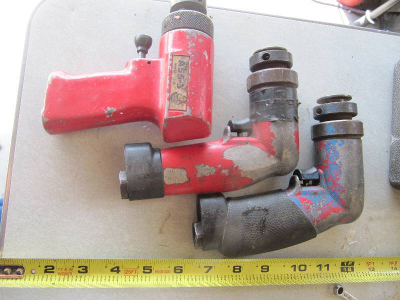 lot 2142 image: Lot of 3 Air Sanders  Grinders -Tested (SHOP TOOLS)