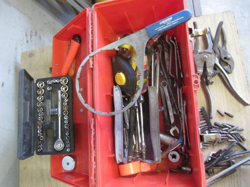 lot 2124 image: Tool Box of Misc. Hand Tools Different Makes (Shop Tools)