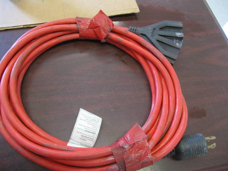 lot 2139 image: Heavy Duty REO Electric Cord 5 Plug (Shop Tools) Approx 20 Long