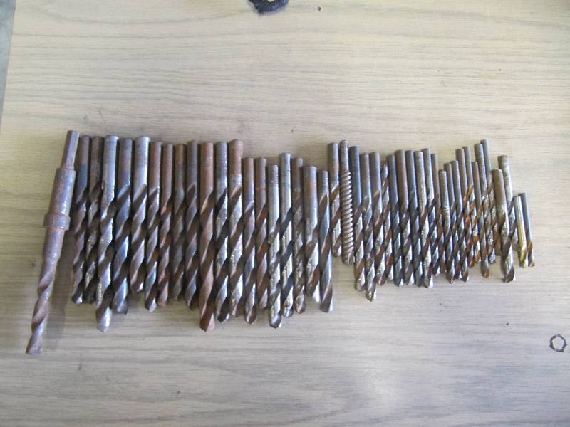 lot 2154 image: 44 PC Drill Bits Various Sizes (Shop Tools)