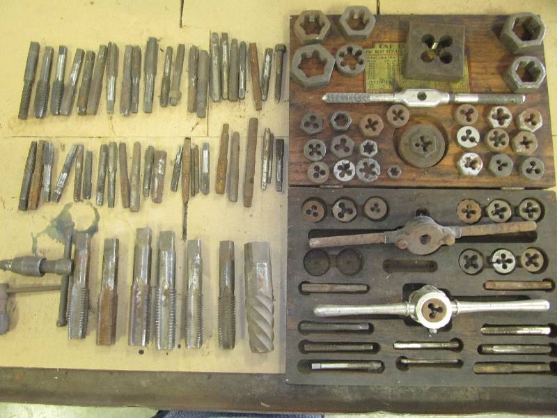 lot 2160 image: 102 PCS TAPS & DIES (SHOP TOOLS)