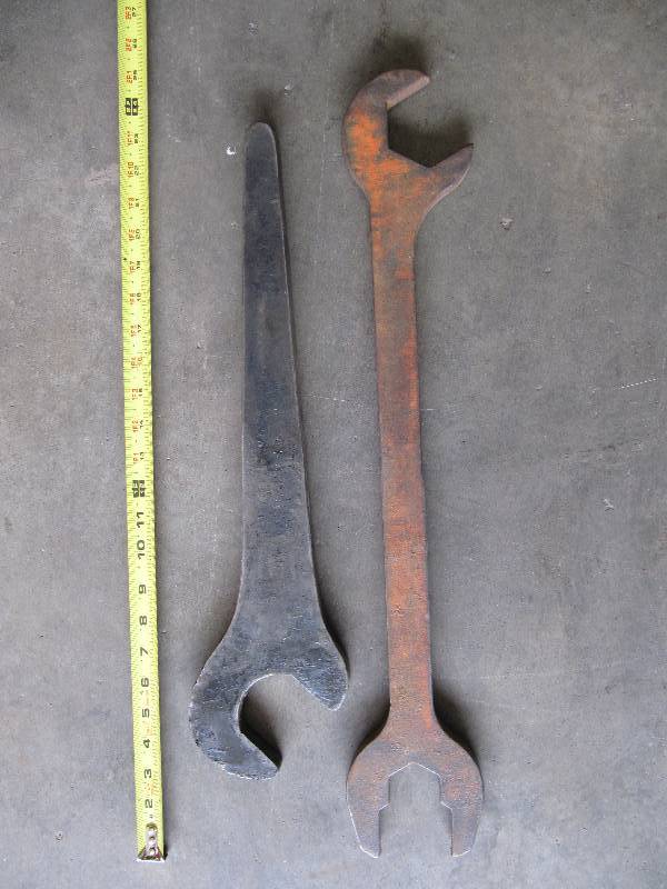 lot 2171 image: LOT OF 2 WRENCHES 1 IS A MULTI WRENCH 24  LONG 2 14 & 1 34  & 1 20 2  12 WRENCH (SHOP TOOLS)