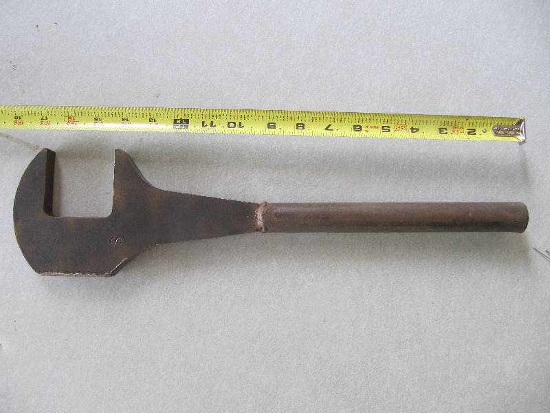 lot 2179 image: 2 12  WRENCH (SHOP TOOLS)
