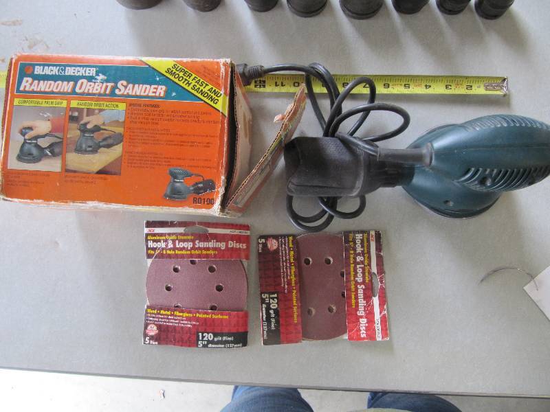 lot 2183 image: 5  BLACK & DECKER ORBIT SANDER RO 100 (SHOP TOOLS)
