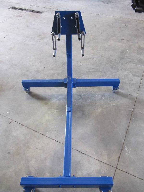 lot 2115 image: Blue Point (Silver Streak) by Snap-On Heavy Duty Engine Stand.(SHOP TOOLS)