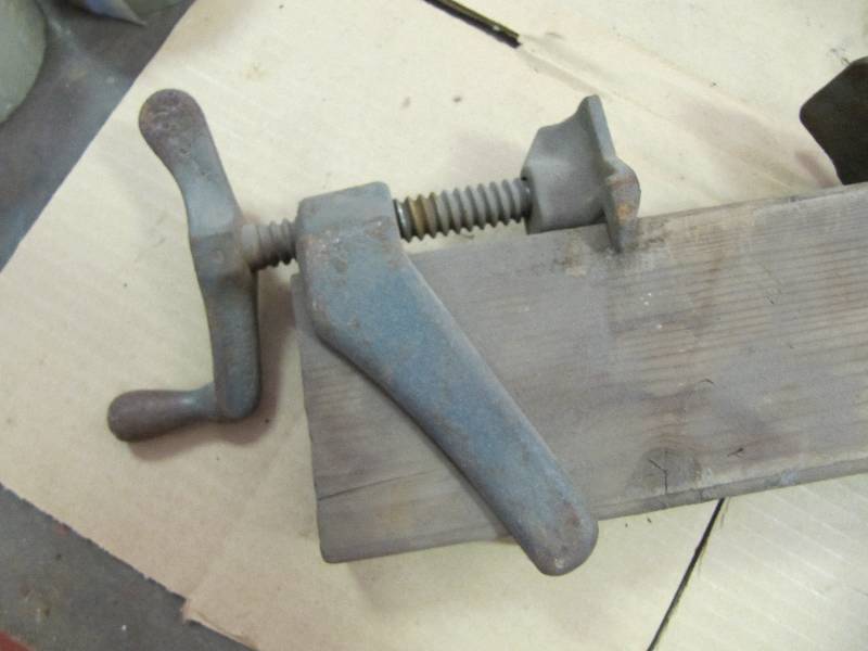 lot 2189 image: Vintage Wood Vice (Shop Tools) Carpenters Vice