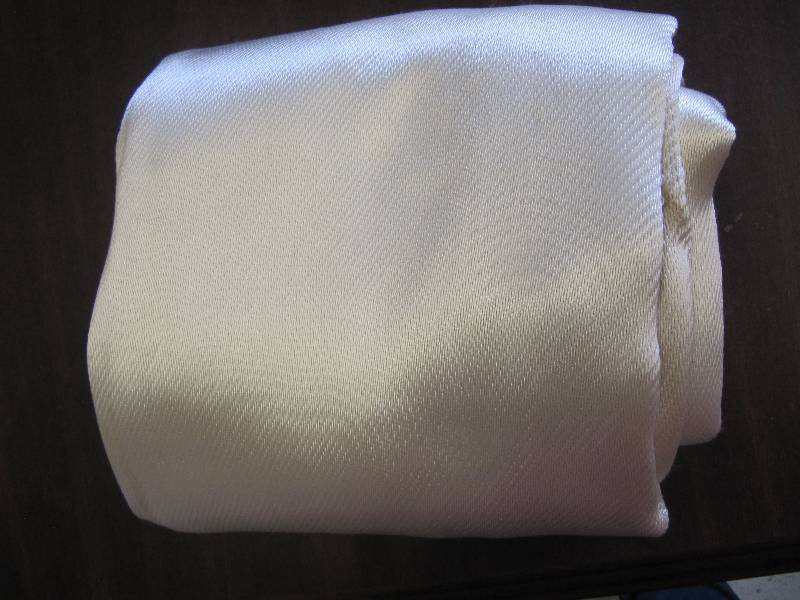 lot 2196 image: NEW WELDERS 64X 64 PROTECTION BLANKET -  UNUSED  BUT DIRTY (SHOP TOOLS)
