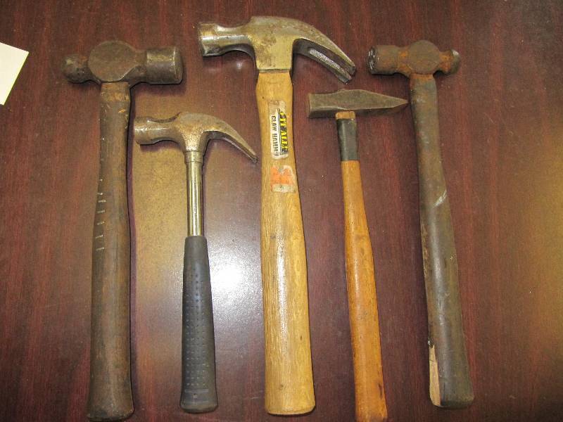 lot 2197 image: LOT OF 5 HAMMERS (SHOP TOOLS)