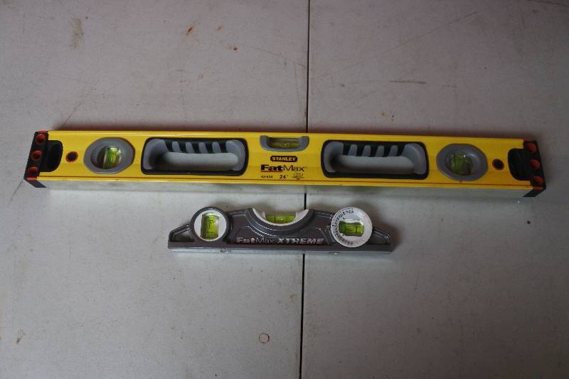 lot 10413 image: 2 FATMAX LEVELS Torpedo and 2FT