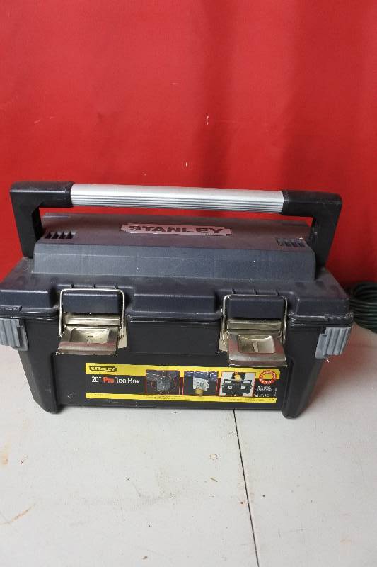 lot 10425 image: Stanley 20 in Toolbox with Lock capability