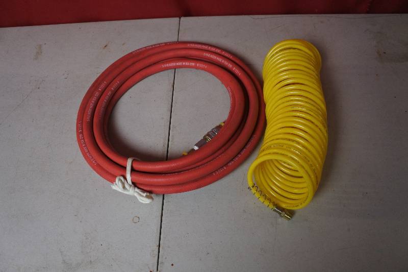 lot 10436 image: 2 hoses