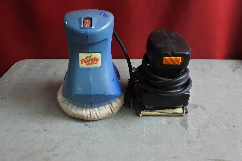 lot 10455 image: Turtle Wax Buffer and Palm Sander