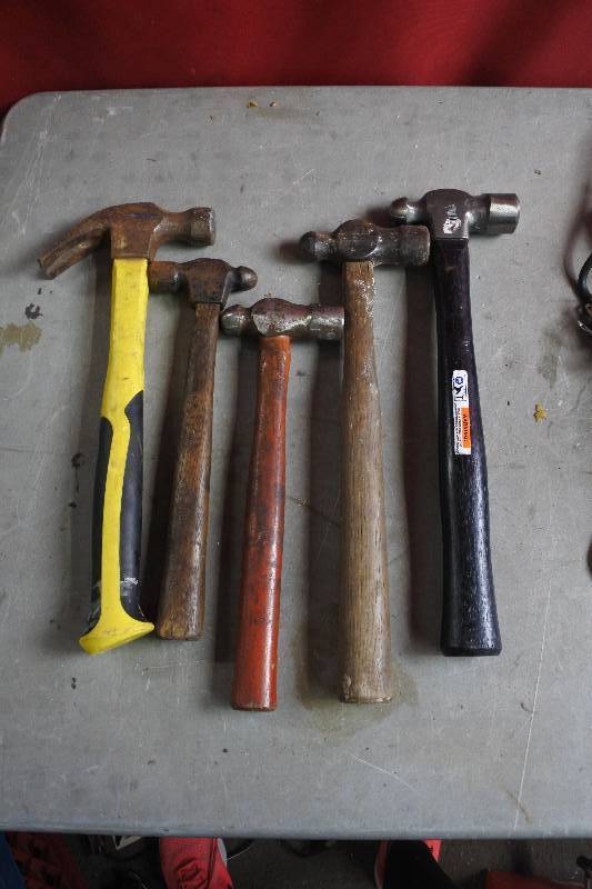 lot 10468 image: Lot of Hammers