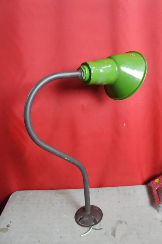 lot 10487 image: Industrial Green Light