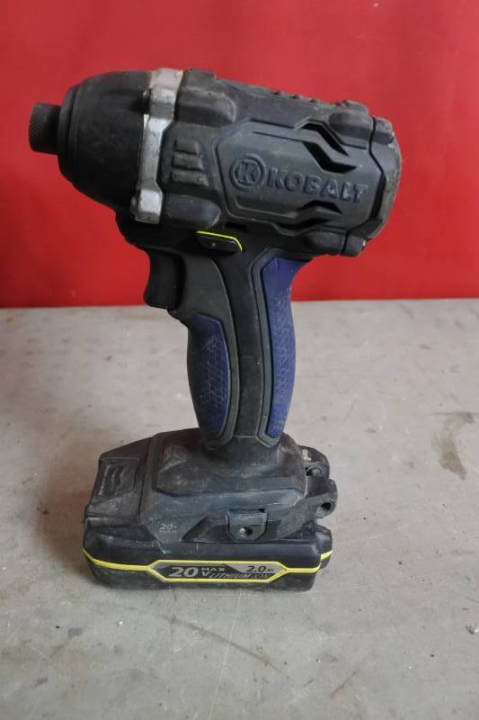 lot 10533 image: KOLBALT 20v impact driver