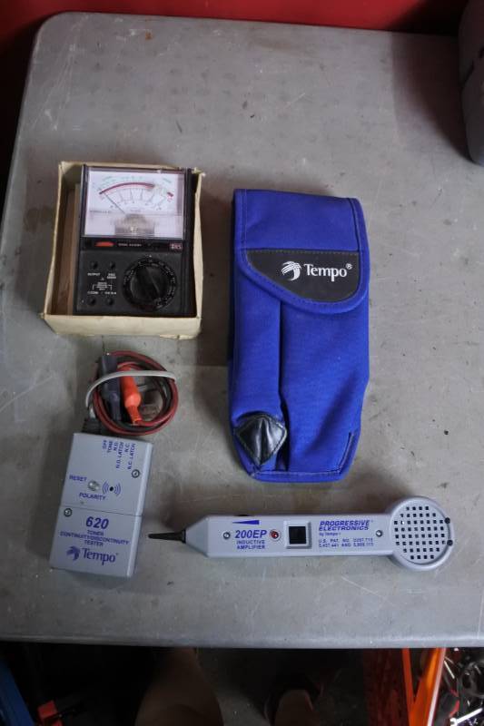 lot 10538 image: Random Items Lot