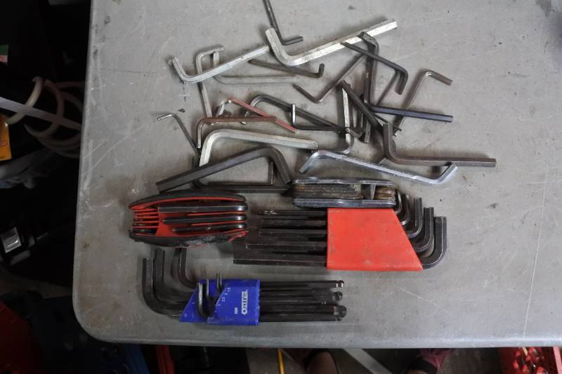 lot 10550 image: Lot of Alan Wrenches (totes not included)