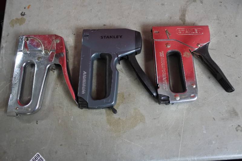 lot 10569 image: Lot Of Staple Guns
