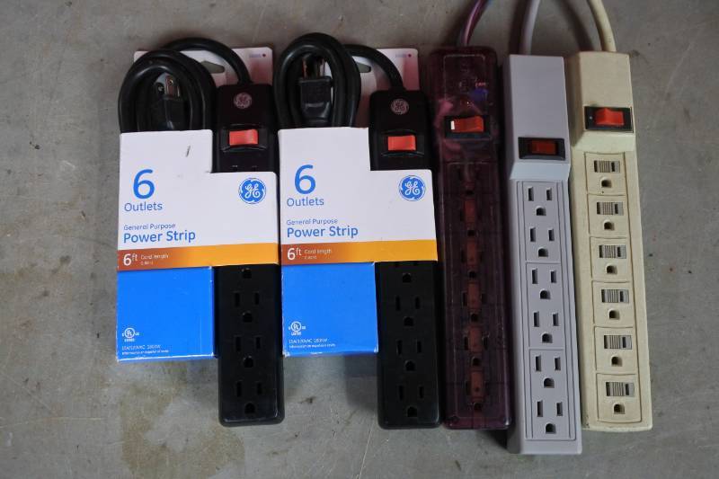 lot 10580 image: Lot of Electric Strips