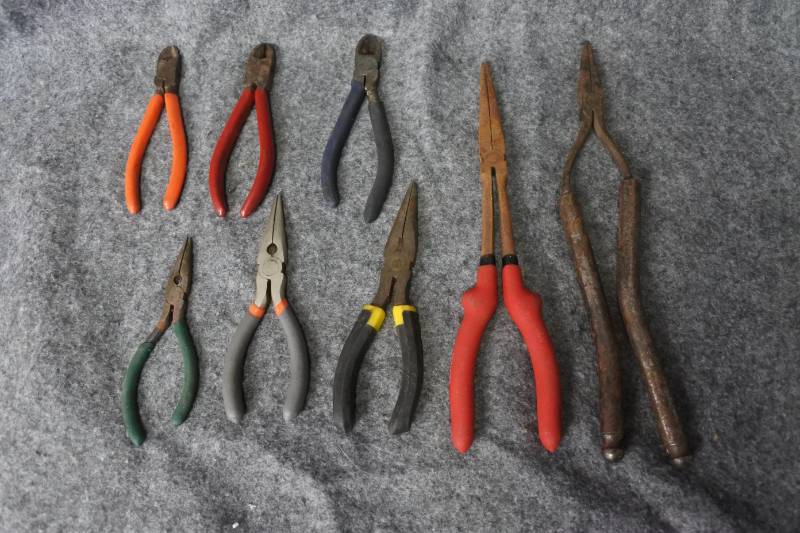lot 10602 image: Lot of Needle Nose Pliers and Pen Snip Pliers (totes not included)