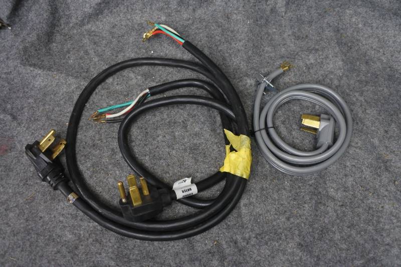 lot 10638 image: 3 & 4 Prong Appliance Wiring