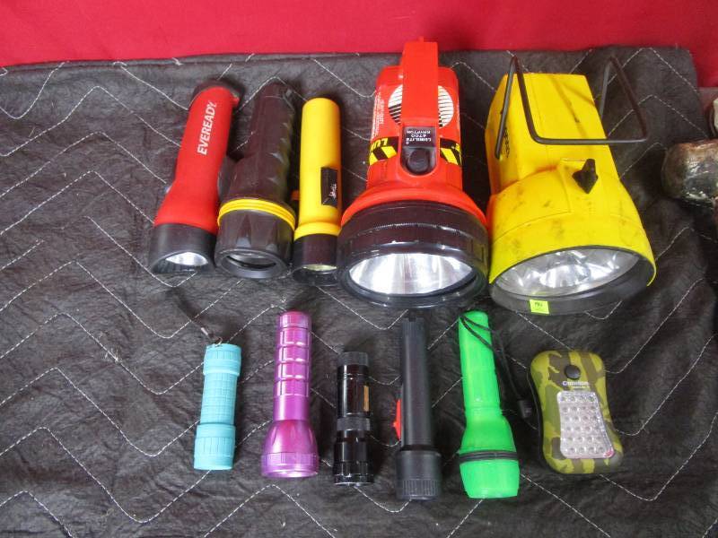 lot 10630 image: Lot of Flashlights (totes not included)