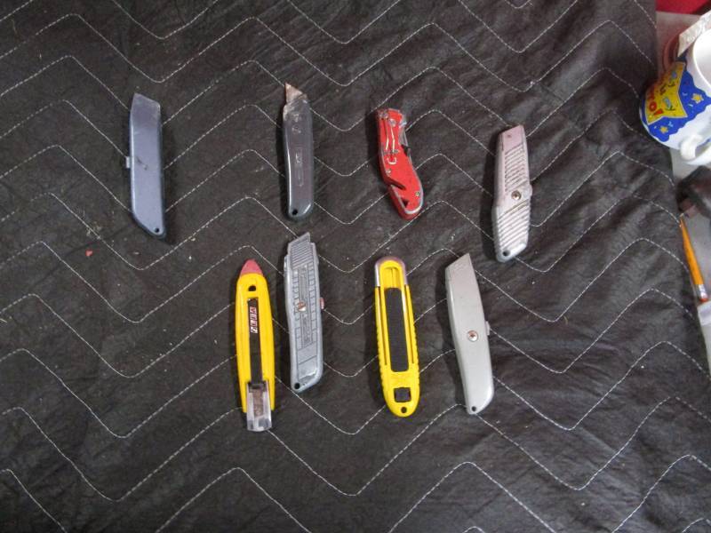 lot 10663 image: Lot of Box Cutters (totes not incluced)
