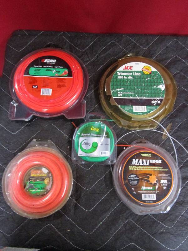 lot 10672 image: Lot of Weed Waker String