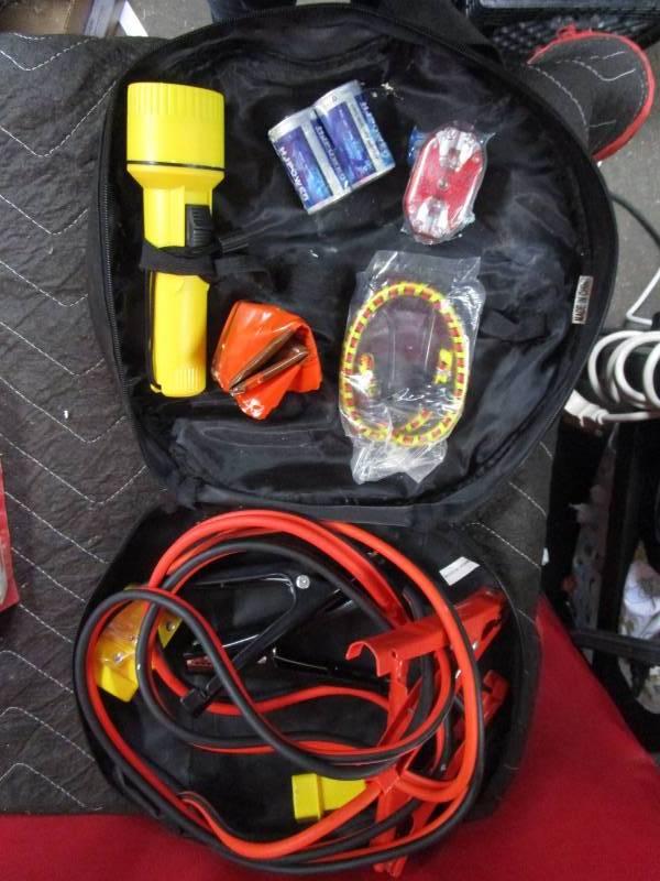 lot 10673 image: Emergency Car Kit
