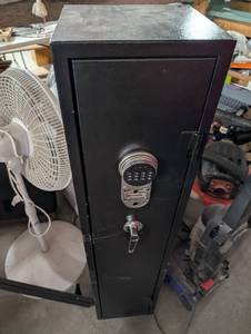 lot 139 image: Large Electronic Gun Safe with Digital Keypad- cannot get it to open