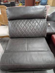 lot 143 image: Modern Grey Quilted Leather Chair