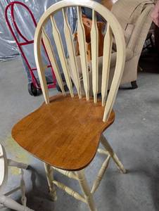 lot 171 image: Vintage Windsor Style Dining Chair