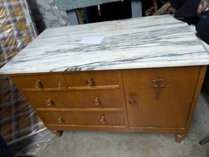 lot 187 image: Vintage Marble Top Dresser