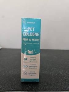 lot 5155 image: Ruidehut Natural Pet Cologne - Pear & Melon Scent