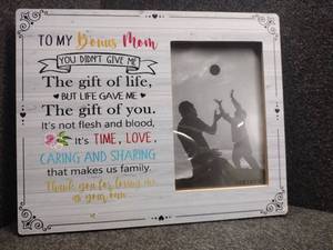 lot 31300 image: Bonus Mom Sentimental Wall Art 8 x 10 inch Photo Frame