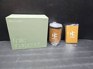 lot 31344 image: Rolling Knife Sharpener Kit