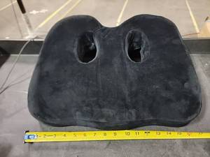 lot 41512 image: The Socket Seat Orthopedic Cushion