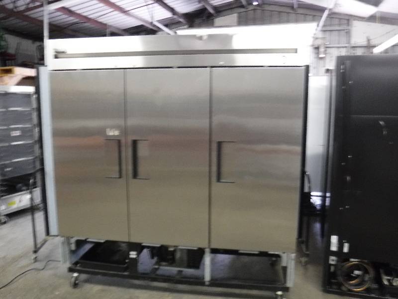 used commercial coolers