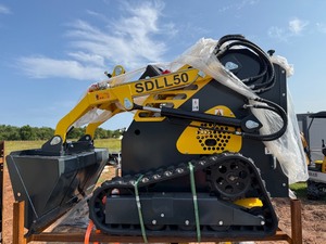 lot 1170 image: 2025 Unused SDLL 50 Skid Steer Loader, very nice units