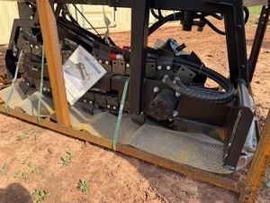 lot 1041 image: Unused Mini Skid Steer Trencher Attachment