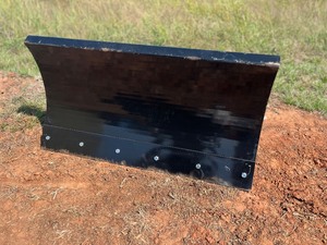 lot 1151 image: Unused Mini Skid Steer Dozer Blade