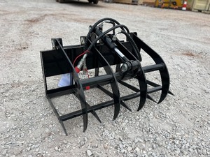 lot 1146 image: Unused Mini Skid Steer Grapple