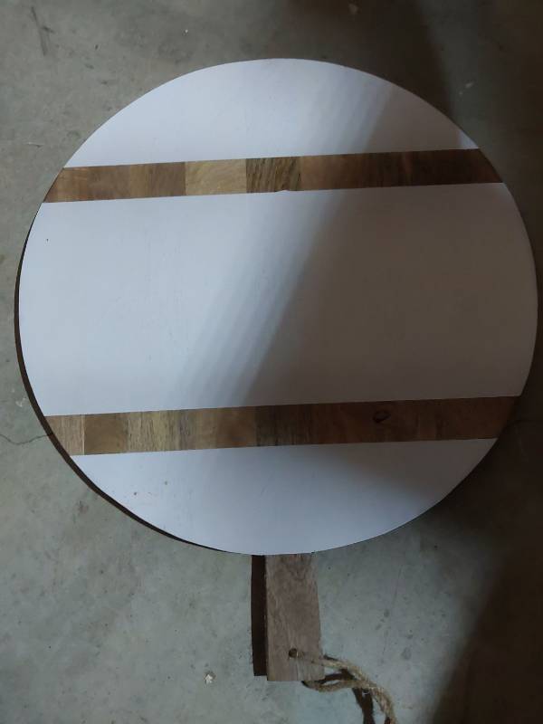 lot 20134 image: Mud Pie Round Serving Paddle Board