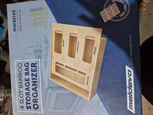 lot 20149 image: Wooden Storage Rack Organizer - Retail $35